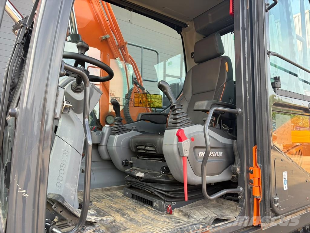 Develon DX160W-7 Excavatoare cu roti