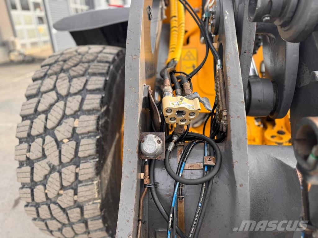 Volvo L 90 H 輪胎式裝載機