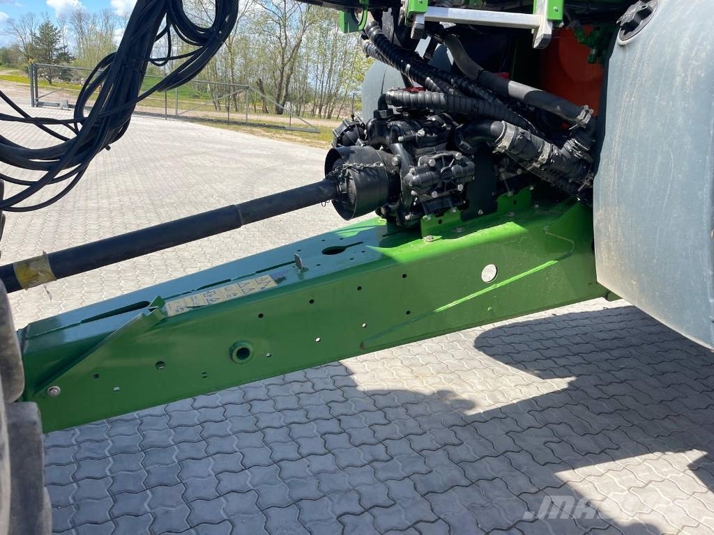 Amazone UX 6201 Super Vučene prskalice