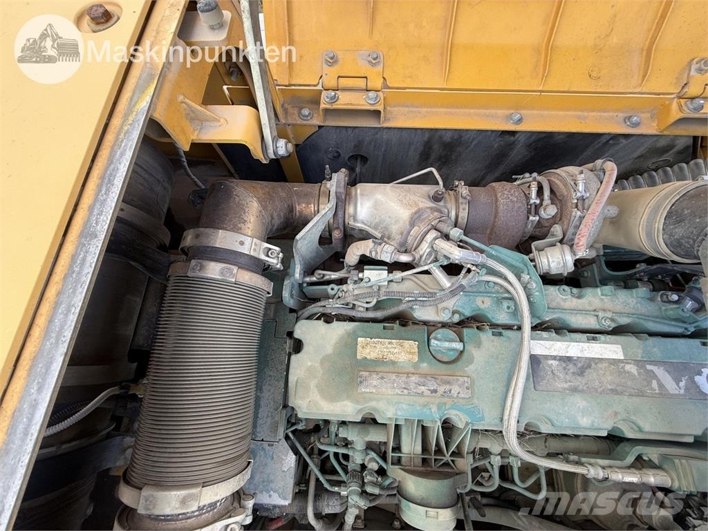 Volvo EC 250D Bagri goseničarji