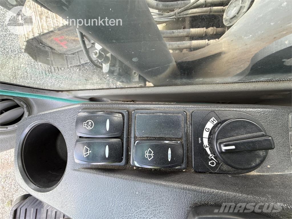 Volvo EC 250D Bagri goseničarji