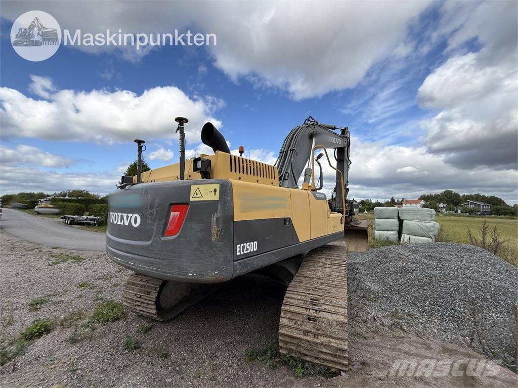 Volvo EC 250D Bagri goseničarji