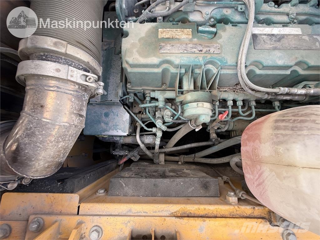 Volvo EC 250D Bagri goseničarji