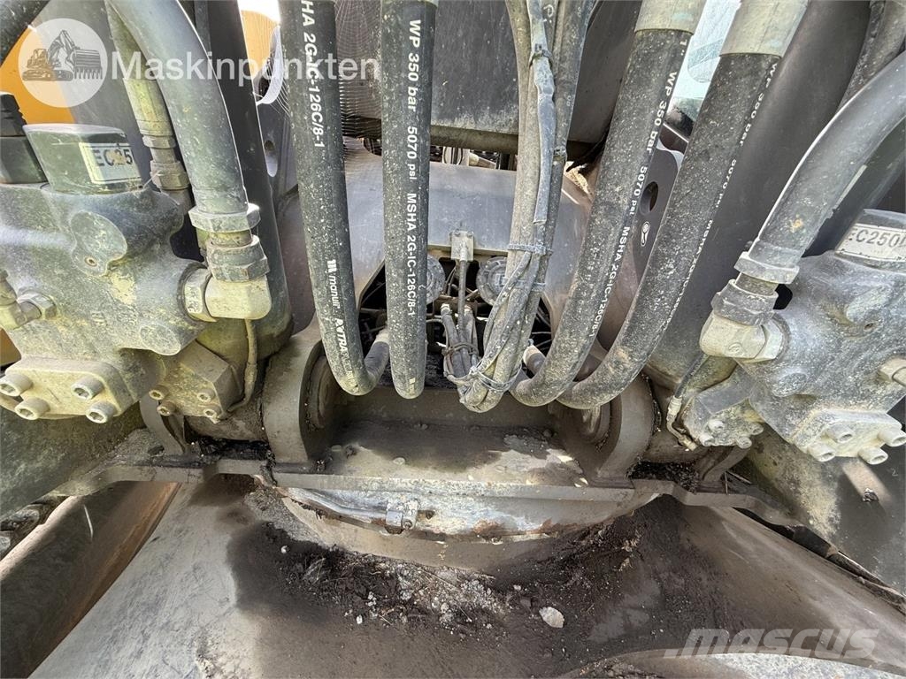 Volvo EC 250D Bagri goseničarji