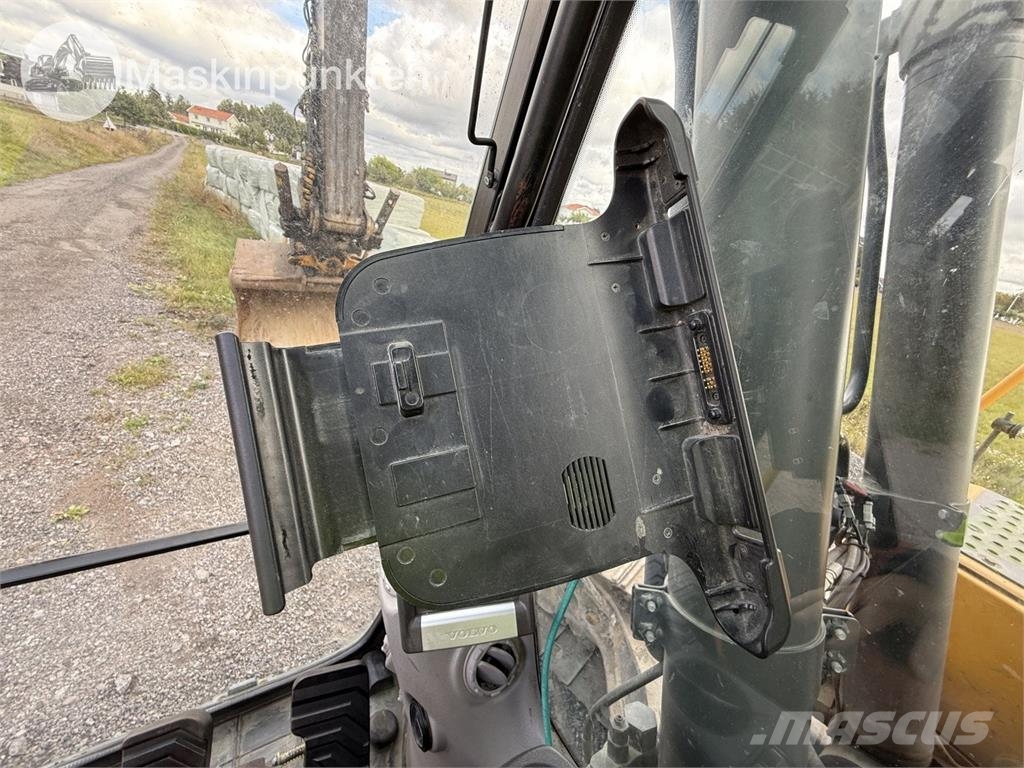 Volvo EC 250D Bagri goseničarji