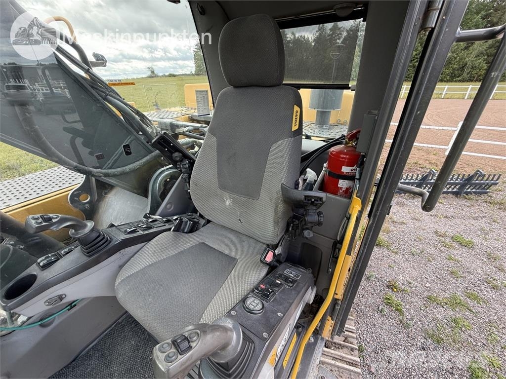 Volvo EC 250D Bagri goseničarji