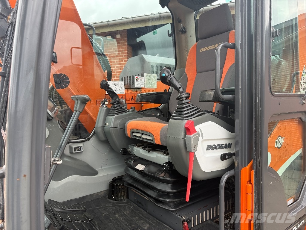 Doosan DX 140 LCR Gravemaskiner på larvebånd