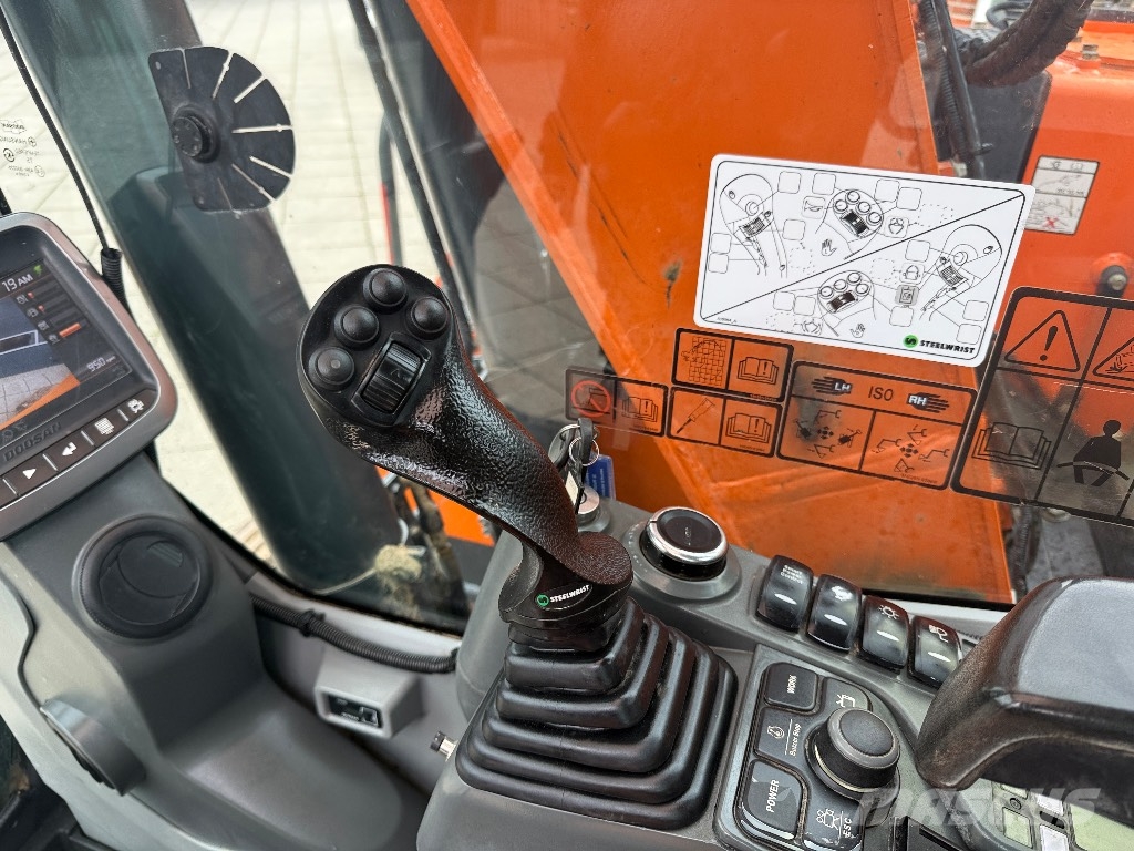 Doosan DX 140 LCR Gravemaskiner på larvebånd