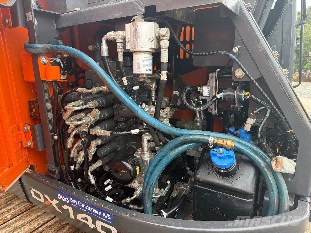 Doosan DX 140 LCR Gravemaskiner på larvebånd