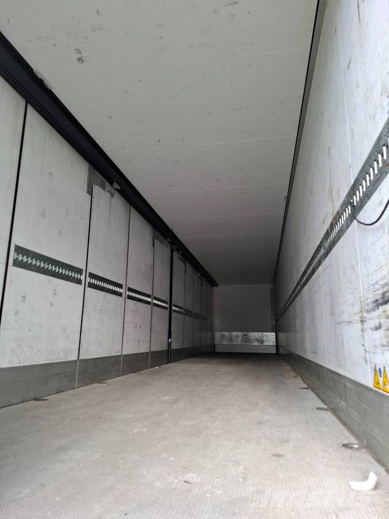 Schmitz ADR EXIII puoliperävaunu - semi-trailer Box semi-trailers