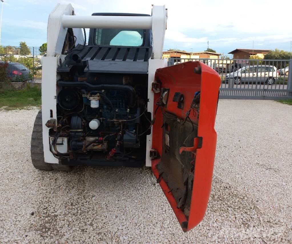 Bobcat T 300 Mini loaders