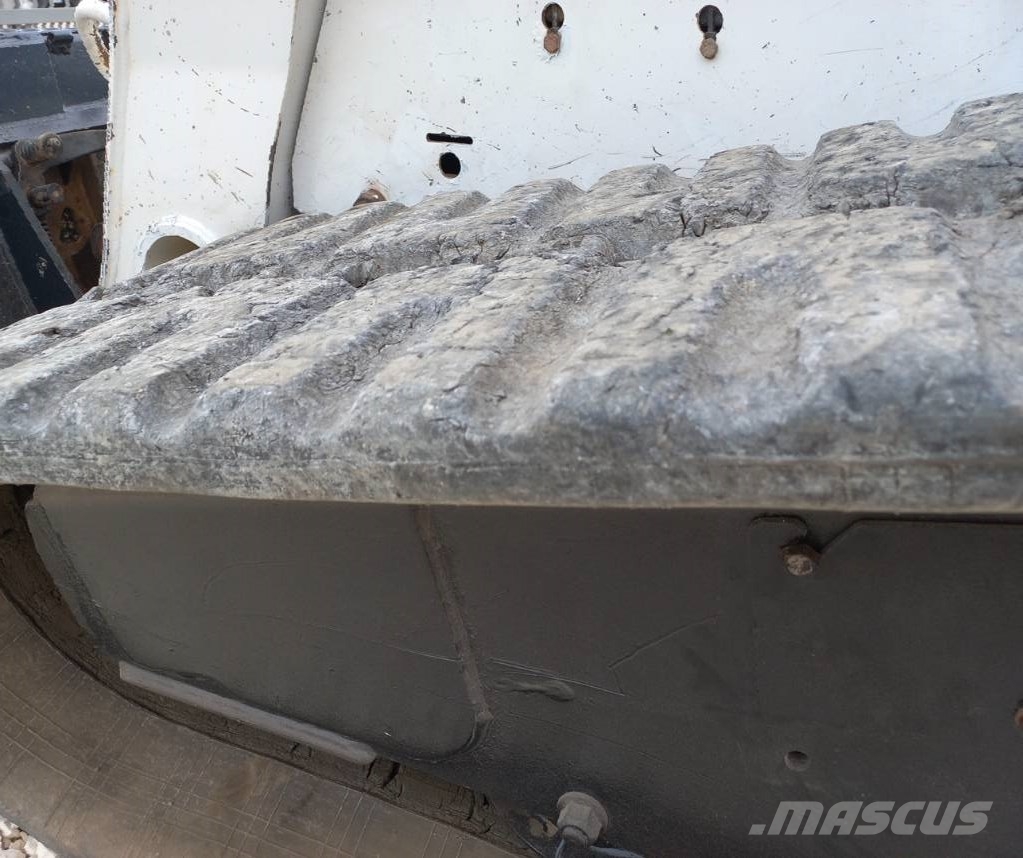 Bobcat T 300 Mini loaders