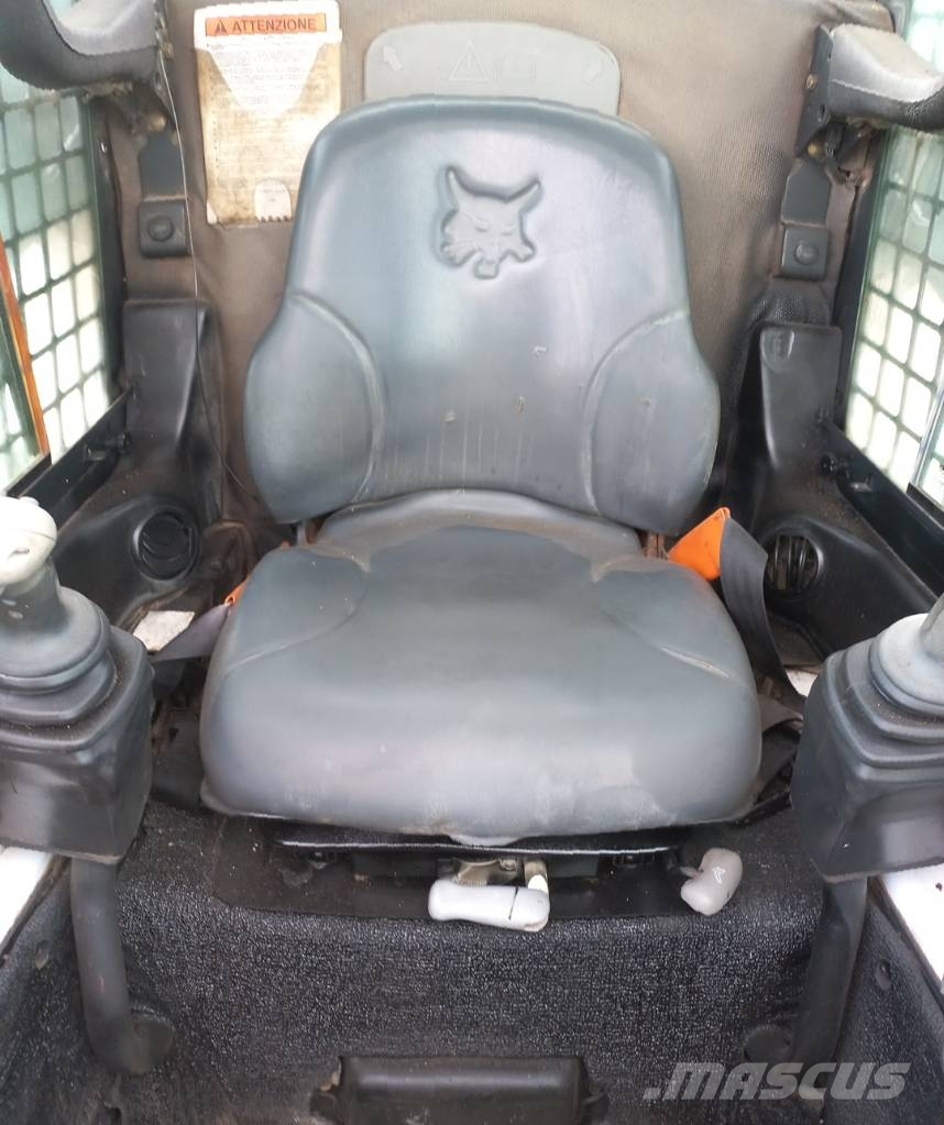 Bobcat T 300 Mini loaders