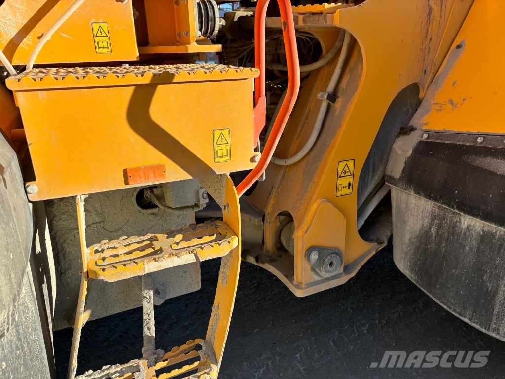 Volvo L 260 H Pale gommate