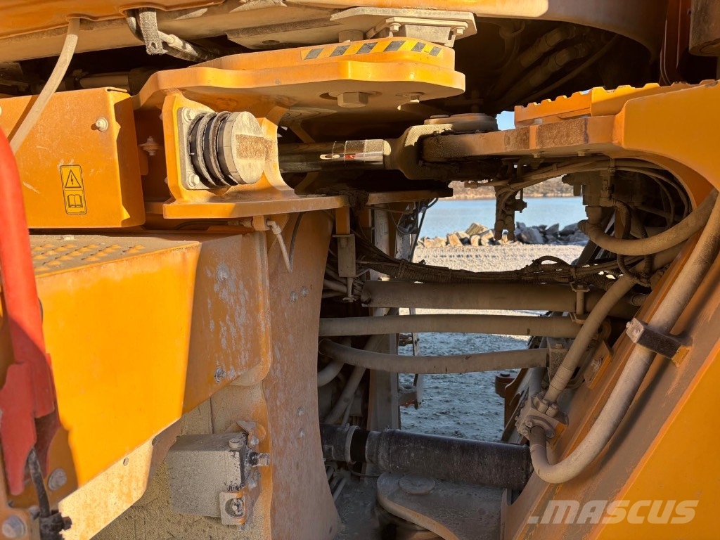 Volvo L 260 H Pale gommate