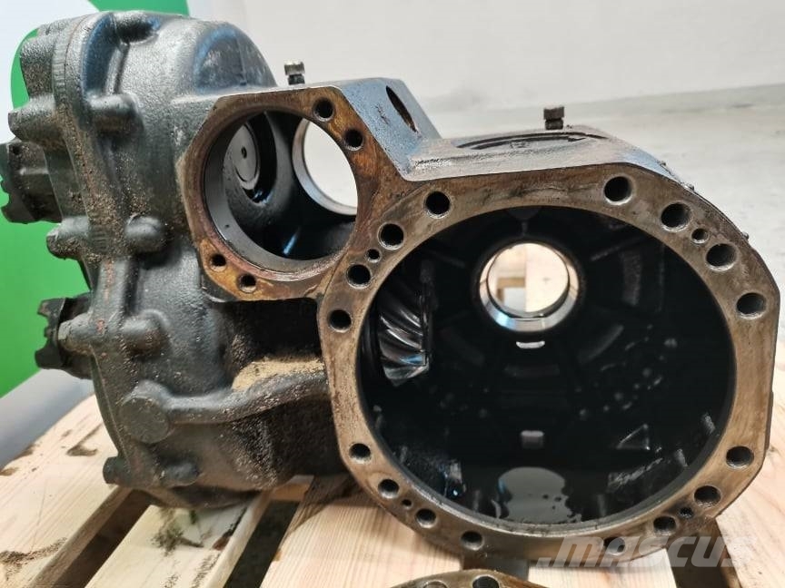 New Holland LM 445 11X31 Spicer front differential Осі