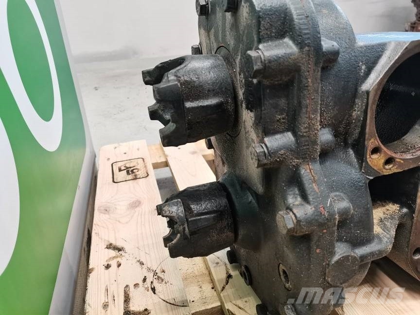New Holland LM 445 11X31 Spicer front differential Осі