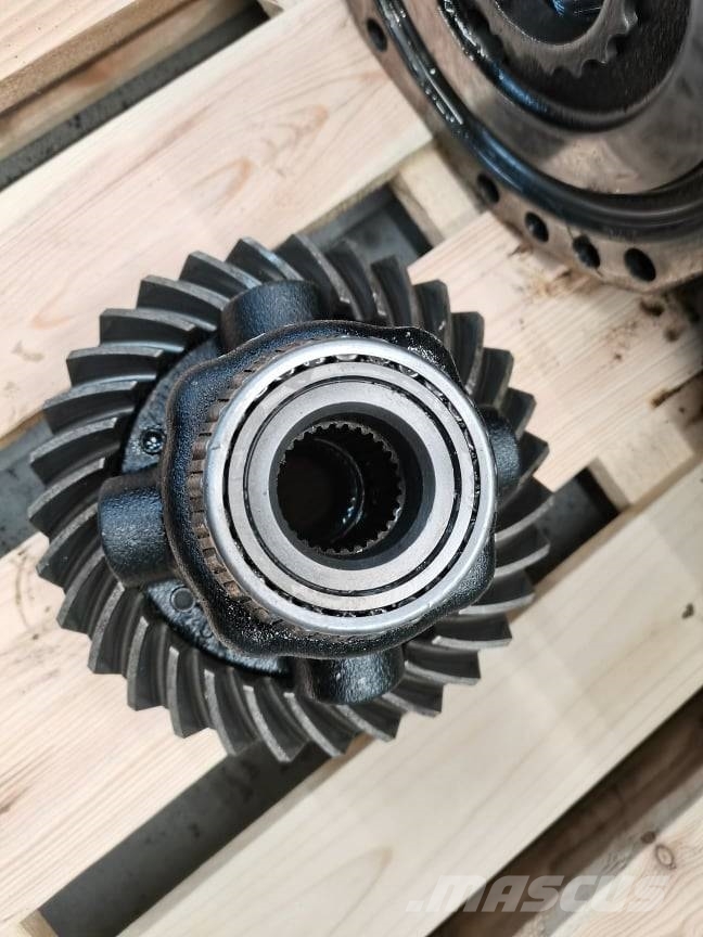 New Holland LM 445 11X31 Spicer front differential Осі