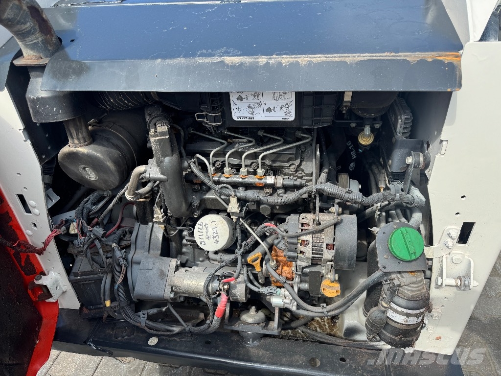 Bobcat S 550 لوادر بعجل