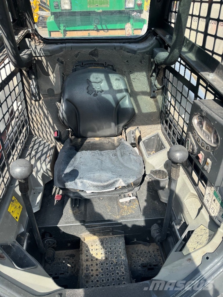 Bobcat S 550 لوادر بعجل