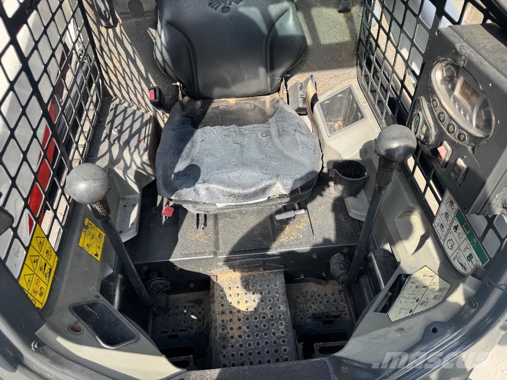 Bobcat S 550 لوادر بعجل
