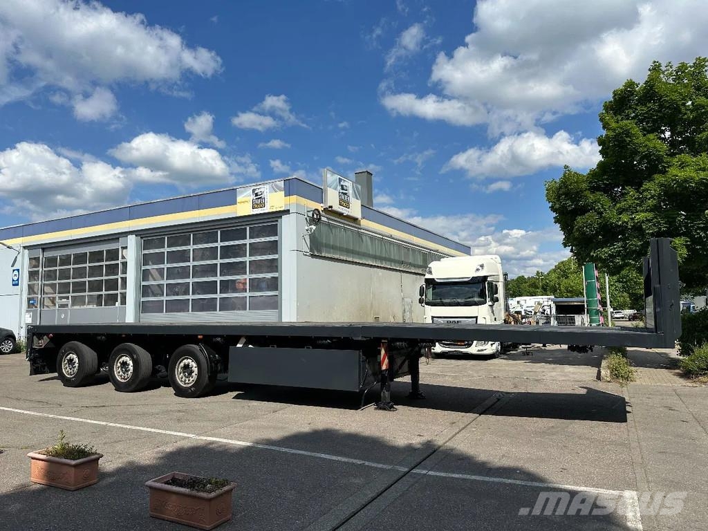 Schmidt SP/42 *3-Achs Plateau Auflieger *3 Lenkachsen Flatbed/Dropside semi-trailers