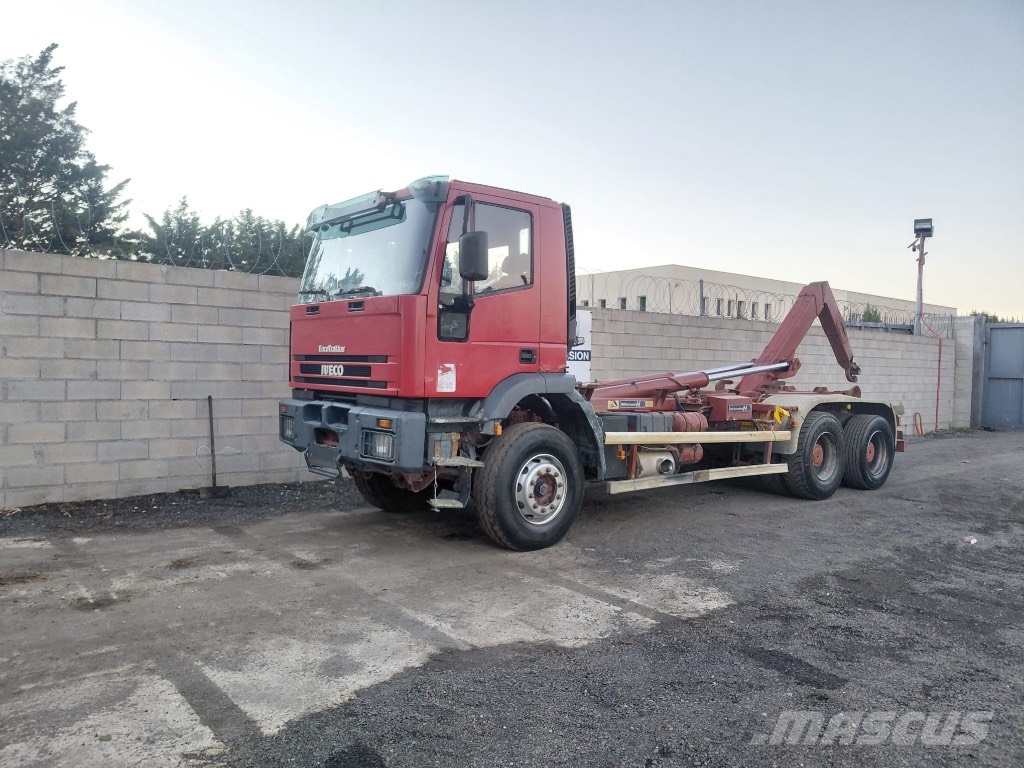 Iveco Eurotrakker 260 E30 شاحنات الرافعات الخطافية