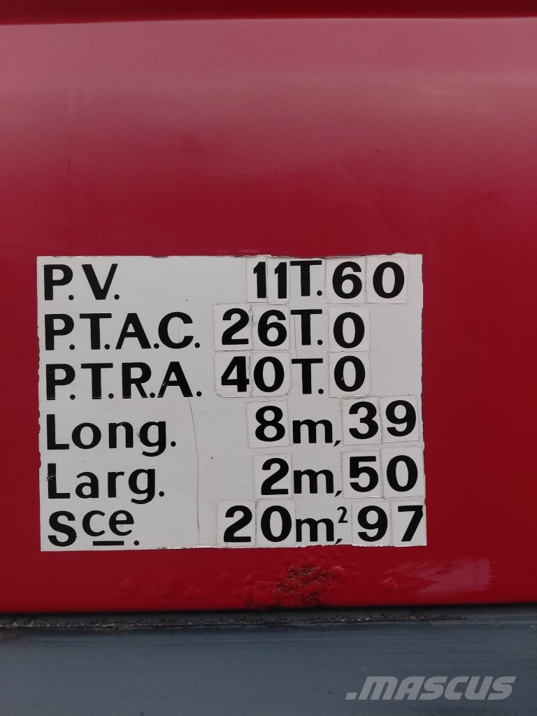 Iveco Eurotrakker 260 E30 شاحنات الرافعات الخطافية