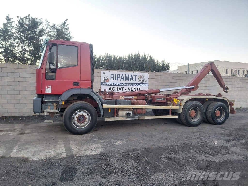 Iveco Eurotrakker 260 E30 شاحنات الرافعات الخطافية
