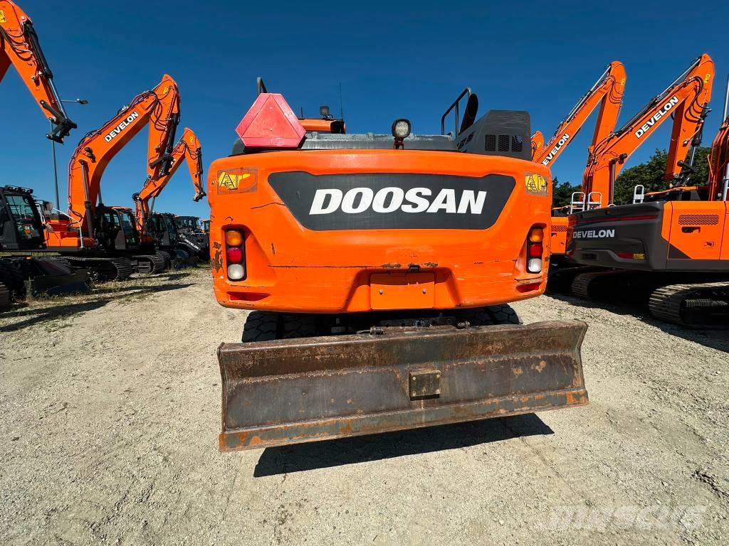 Doosan DX 140 W Wielgraafmachines