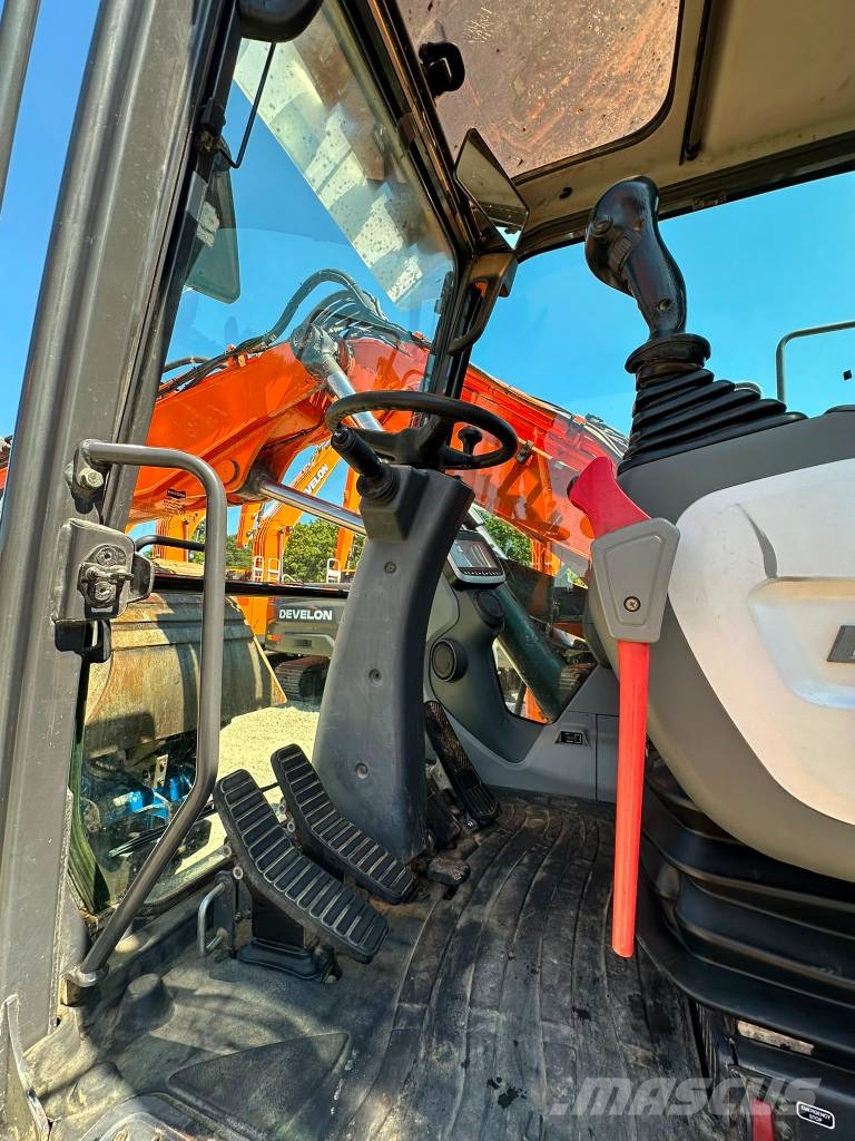 Doosan DX 140 W Wielgraafmachines