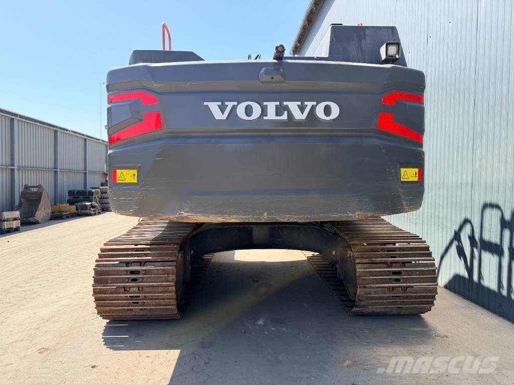 Volvo EC300E L Pelle sur chenilles