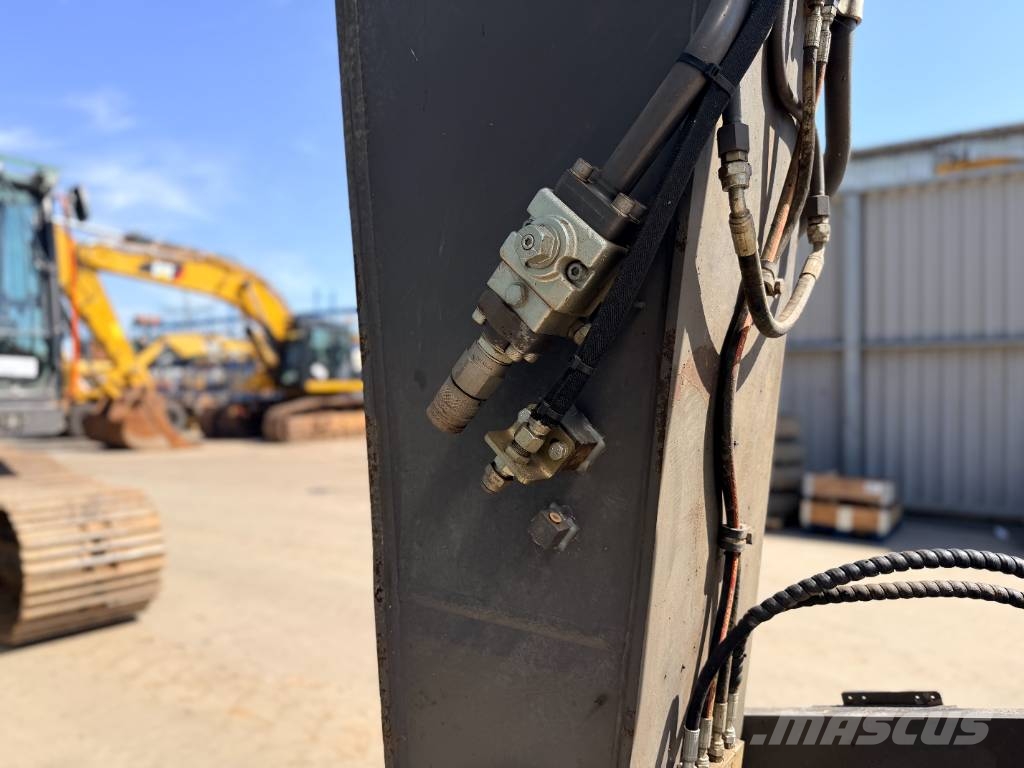 Volvo EC300E L Pelle sur chenilles