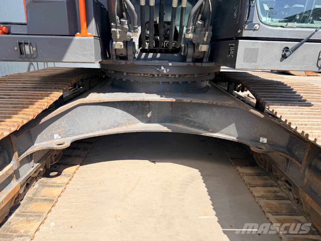 Volvo EC300E L Pelle sur chenilles