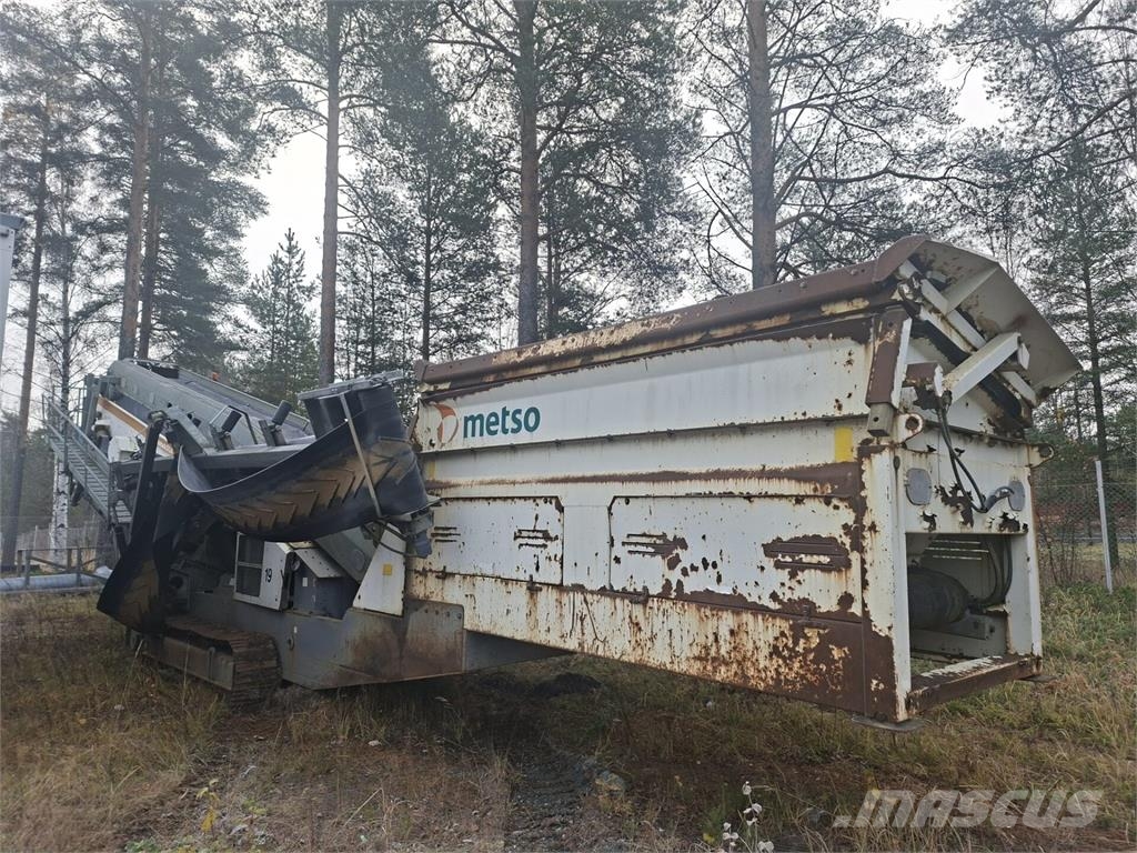 Metso Lokotrack ST3.8 Cribas