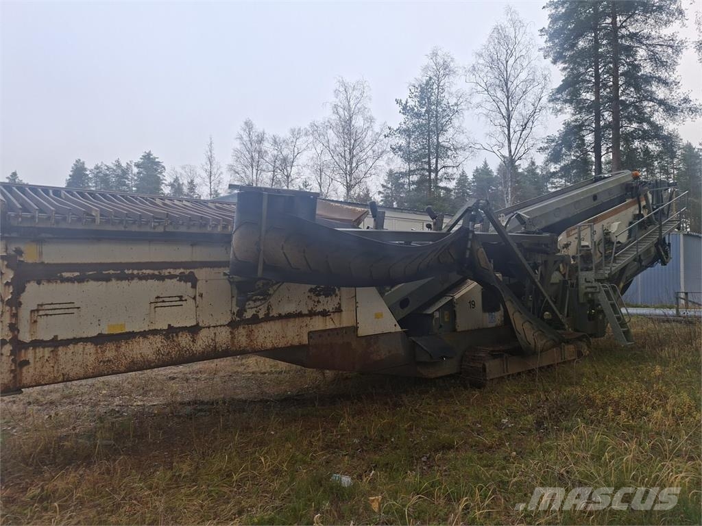Metso Lokotrack ST3.8 Cribas