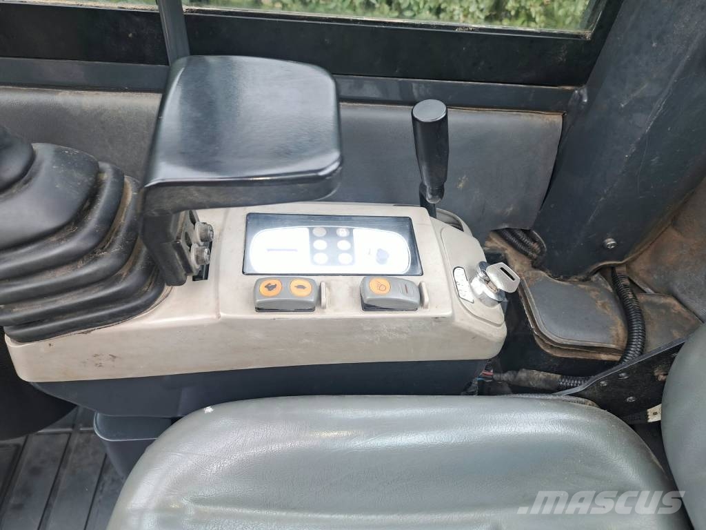 Komatsu PC16R-3HS Minibagger < 7t