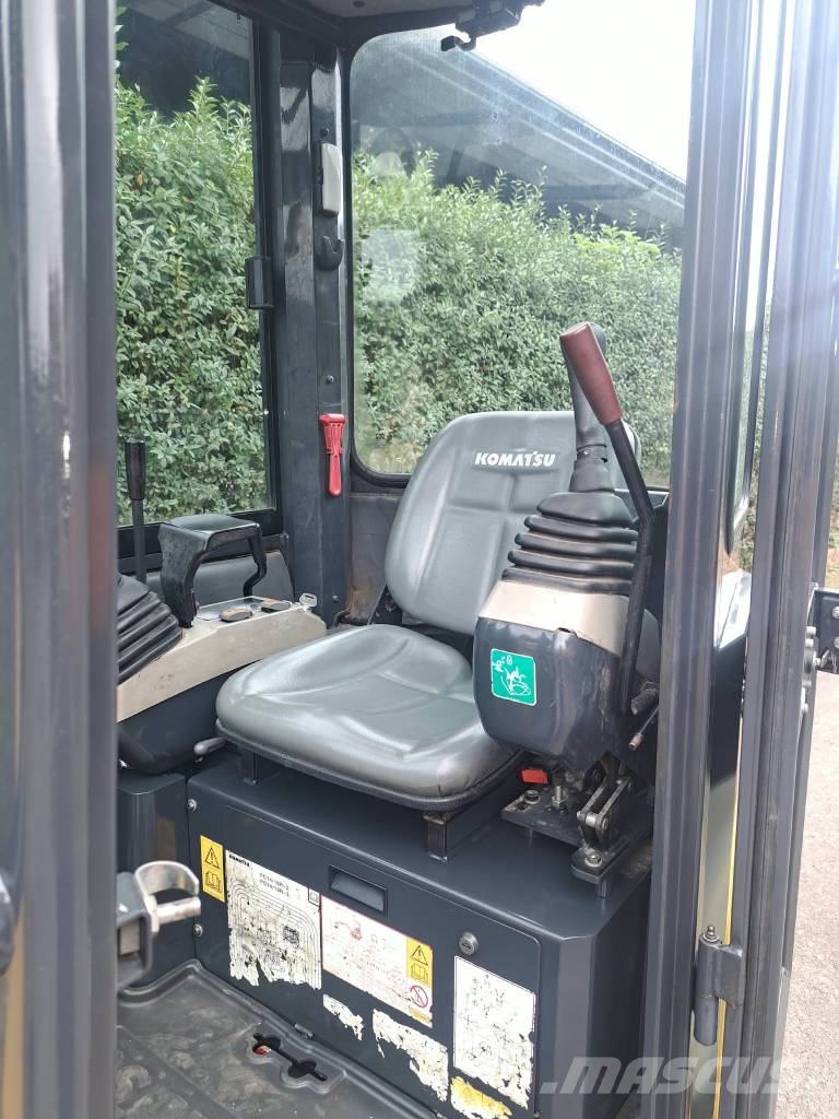 Komatsu PC16R-3HS Minibagger < 7t