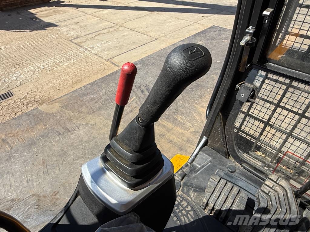 JCB JS385LC - BRAND NEW / Hammer Lines Rupsgraafmachines