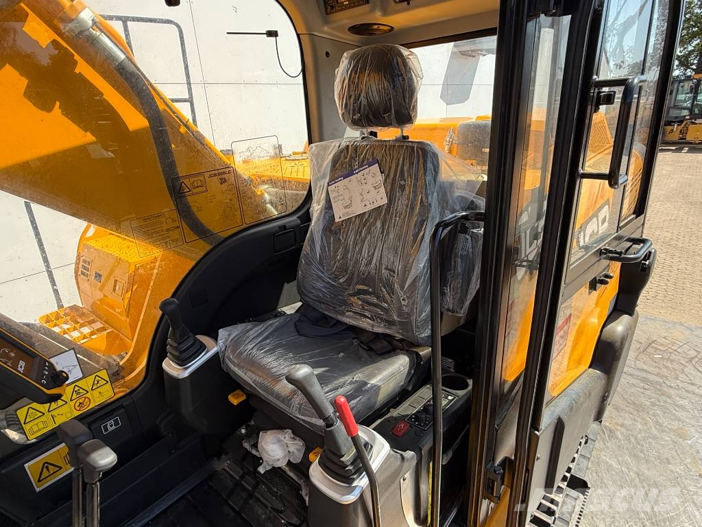 JCB JS385LC - BRAND NEW / Hammer Lines Rupsgraafmachines