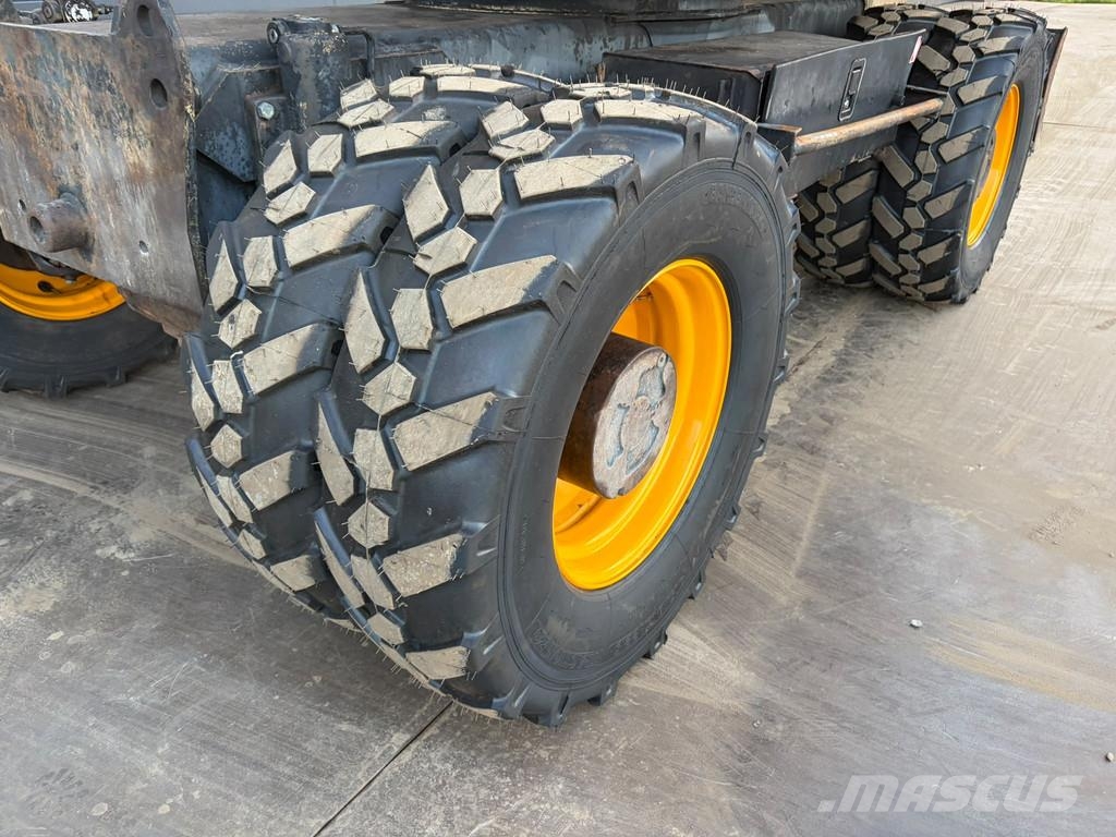 JCB JS175W Колёсные экскаваторы