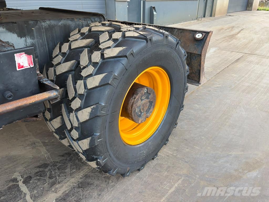 JCB JS175W Колёсные экскаваторы