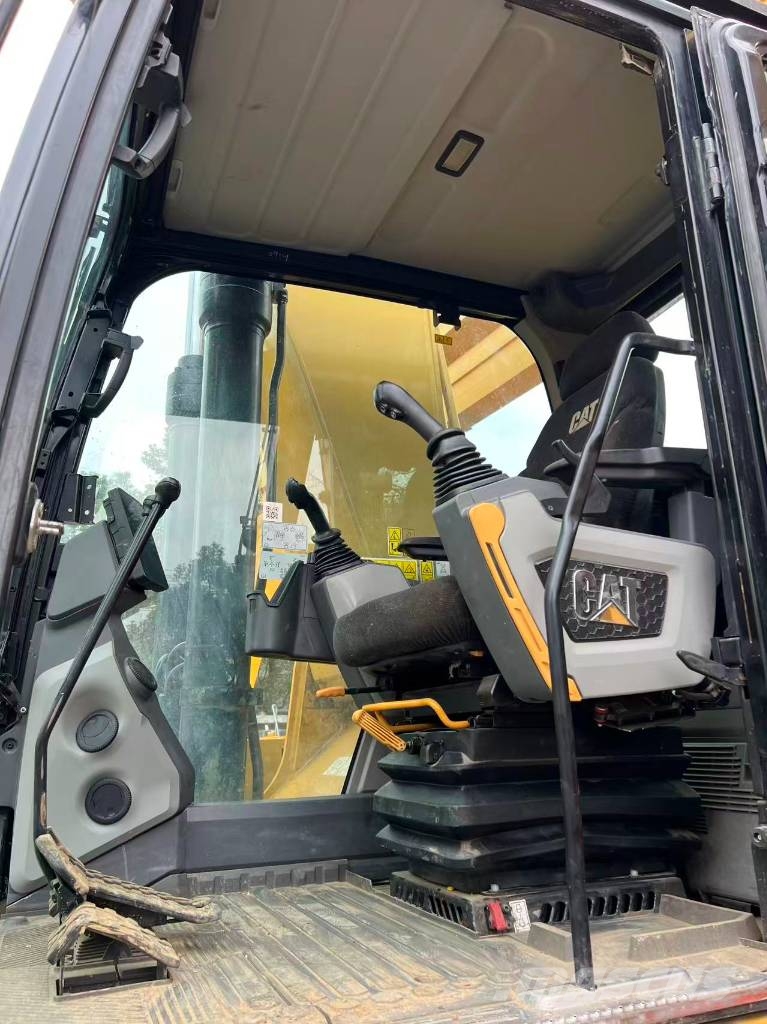 CAT 330 Raupenbagger