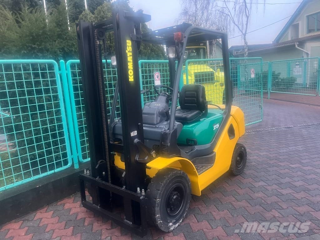Komatsu FG25HT-16R NXT V-4098 Plinski viličari