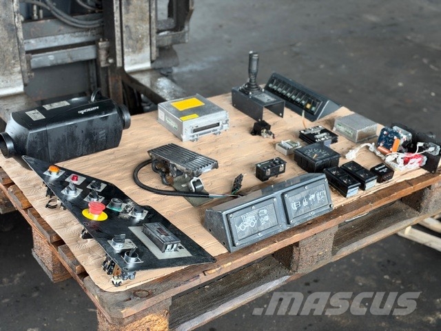 Bomag BC 772 RB USED CAB PARTS COMPLET Waste compactors
