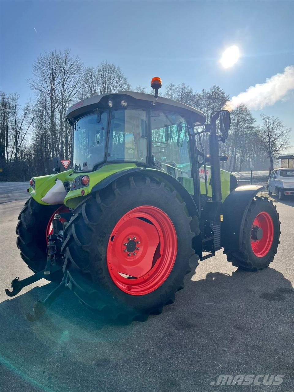 CLAAS Arion 420 Cis mit Frontzapfwelle Tractors