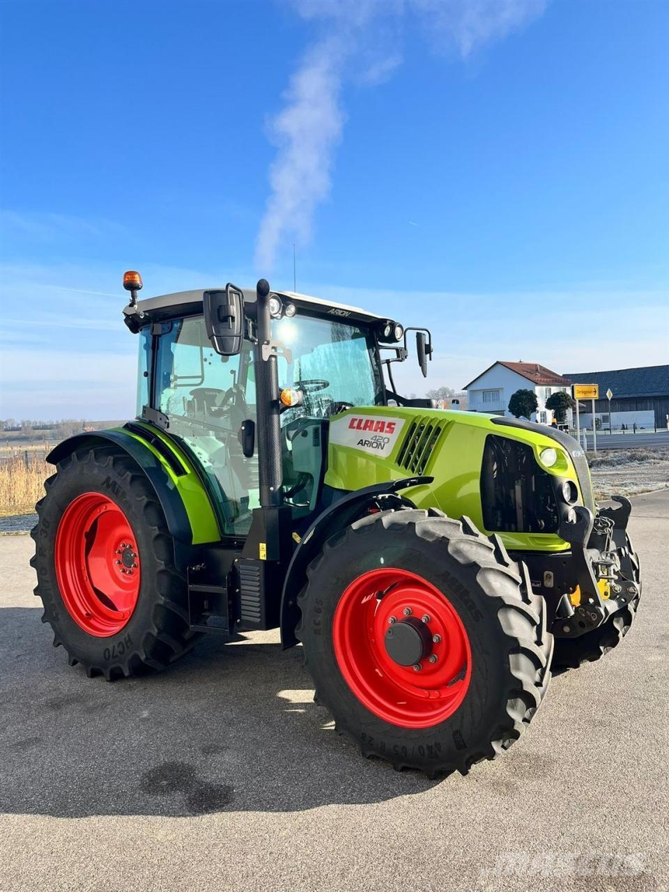 CLAAS Arion 420 Cis mit Frontzapfwelle Tractors