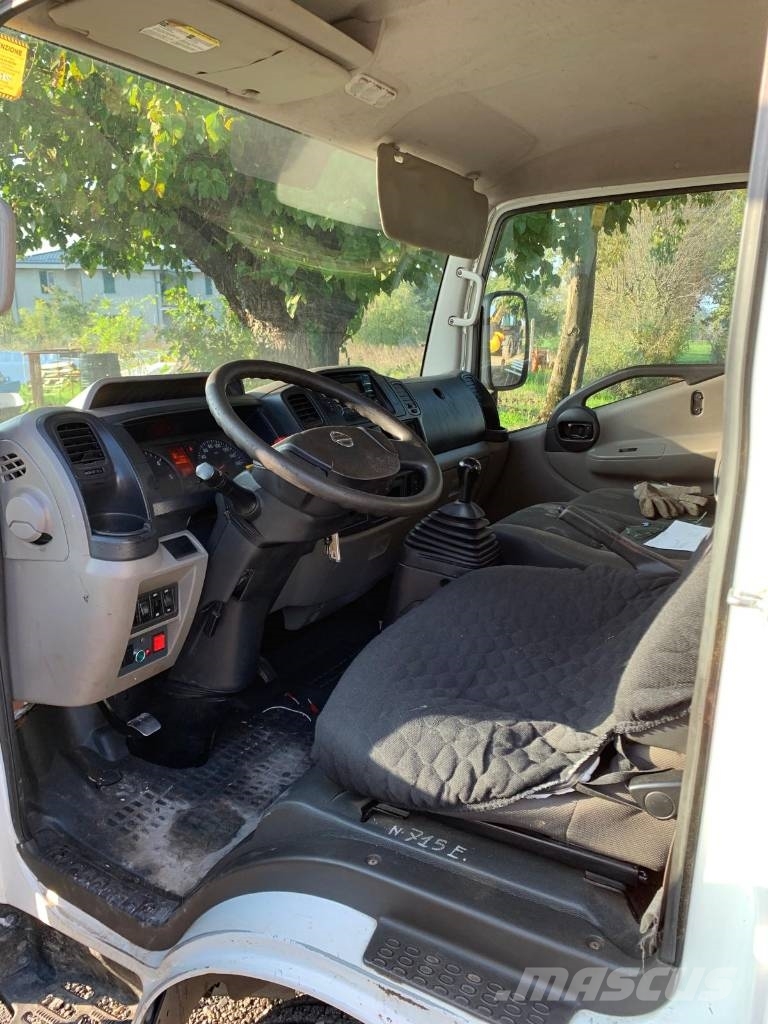 Nissan CABSTAR 35.12 NT400 Caminhões basculantes