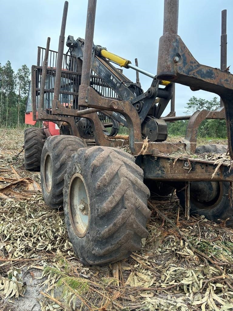 Valmet 840.3 Lesné traktory
