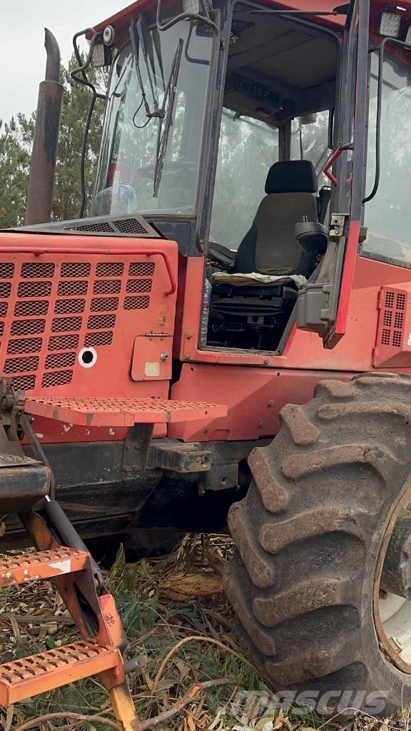 Valmet 840.3 Lesné traktory